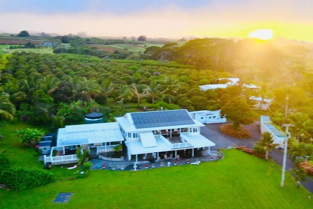 Private Waterfalls , Massive Big Island Estate, Ocean Views , Unbelievable Location Villa Hakalau 0*,  United States