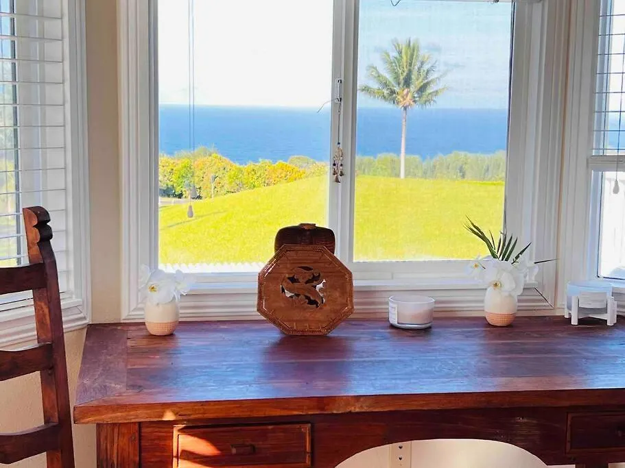 Private Waterfalls , Massive Big Island Estate, Ocean Views , Unbelievable Location Villa Hakalau Holiday home