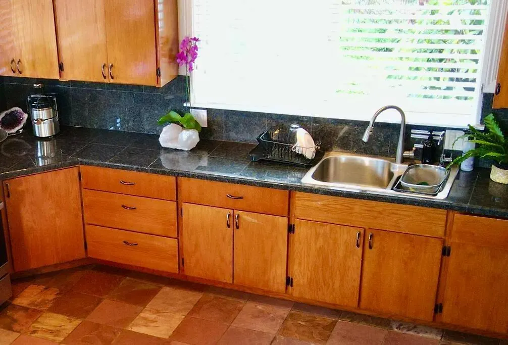 Private Waterfalls , Massive Big Island Estate, Ocean Views , Unbelievable Location Villa Hakalau