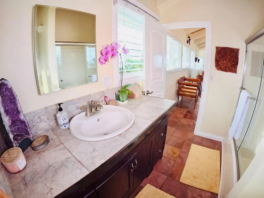 Private Waterfalls , Massive Big Island Estate, Ocean Views , Unbelievable Location Villa Hakalau