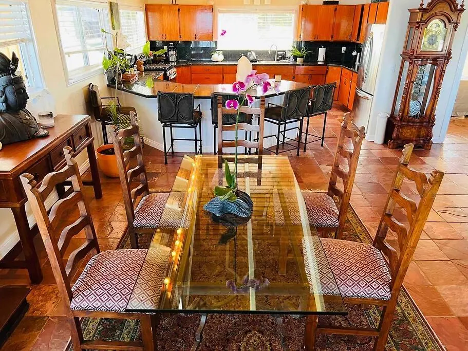 Private Waterfalls , Massive Big Island Estate, Ocean Views , Unbelievable Location Villa Hakalau 0*,