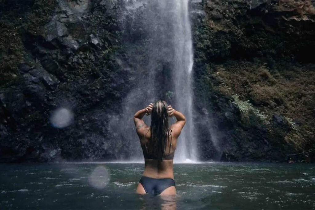 Private Waterfalls , Massive Big Island Estate, Ocean Views , Unbelievable Location Villa Hakalau Holiday home