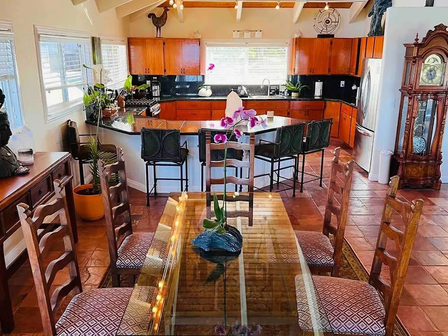 Private Waterfalls , Massive Big Island Estate, Ocean Views , Unbelievable Location Villa Hakalau Holiday home